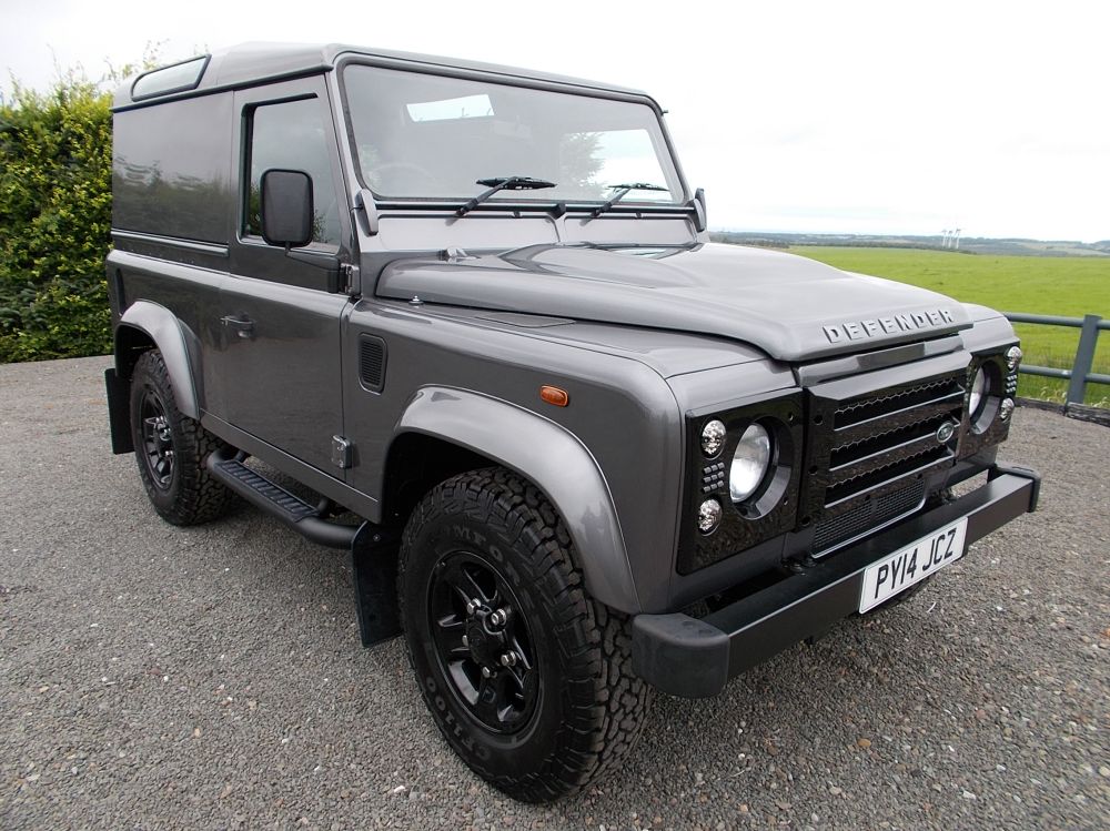 DEFENDER 90 HARD TOP COUNTY PACK