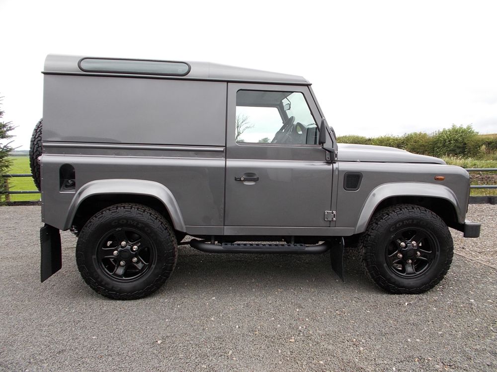 DEFENDER 90 HARD TOP COUNTY PACK